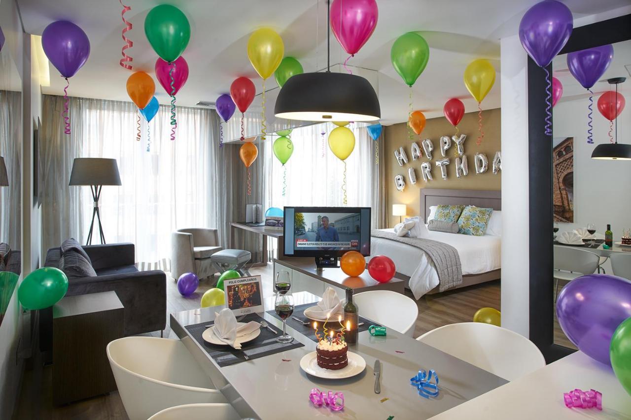 בוגוטה Hotel 100 Luxury Suites By Preferred מראה חיצוני תמונה A party room at the hotel