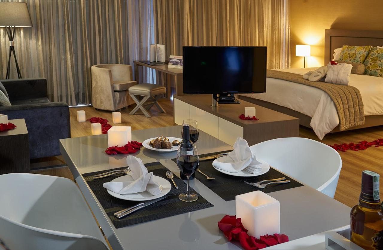 בוגוטה Hotel 100 Luxury Suites By Preferred מראה חיצוני תמונה A suite at the hotel