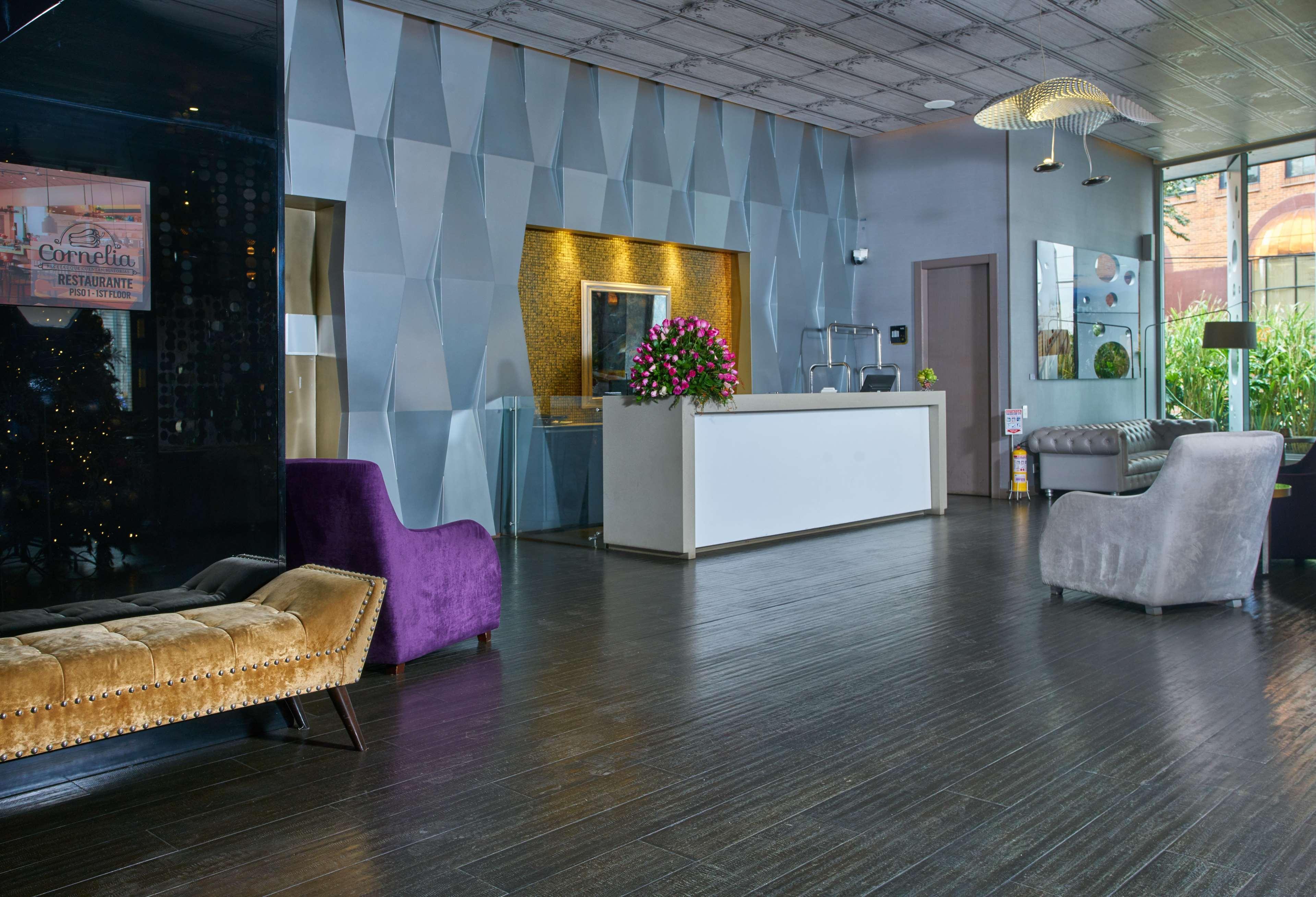 בוגוטה Hotel 100 Luxury Suites By Preferred מראה חיצוני תמונה Lobby